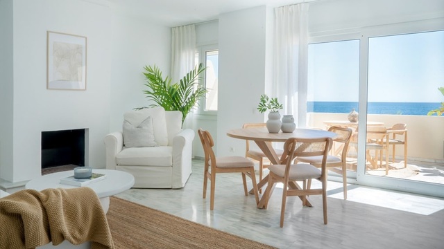 Krásný podkrovní apartmán v Playa del Moral, PRODÁNO