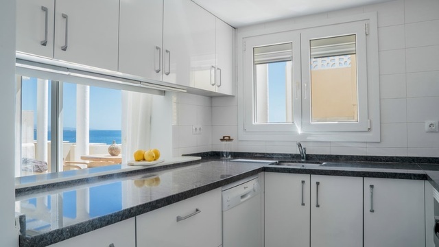 Krásný podkrovní apartmán v Playa del Moral, PRODÁNO
