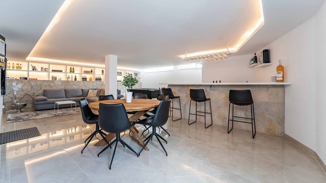 Samostatně stojící luxusní villa  PRODÁNO