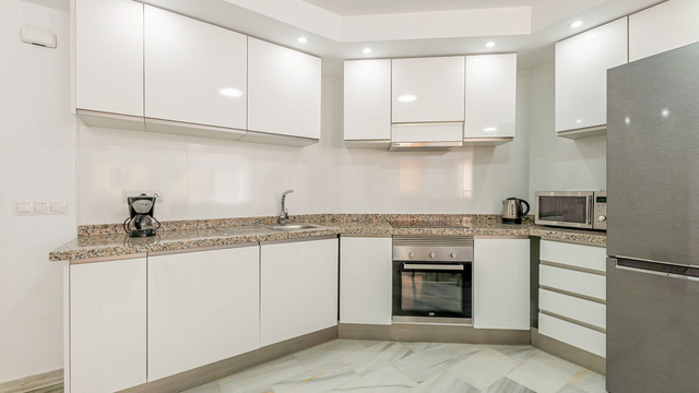 Apartmán ve středním patře v luxusní destinaci Puerto Banús