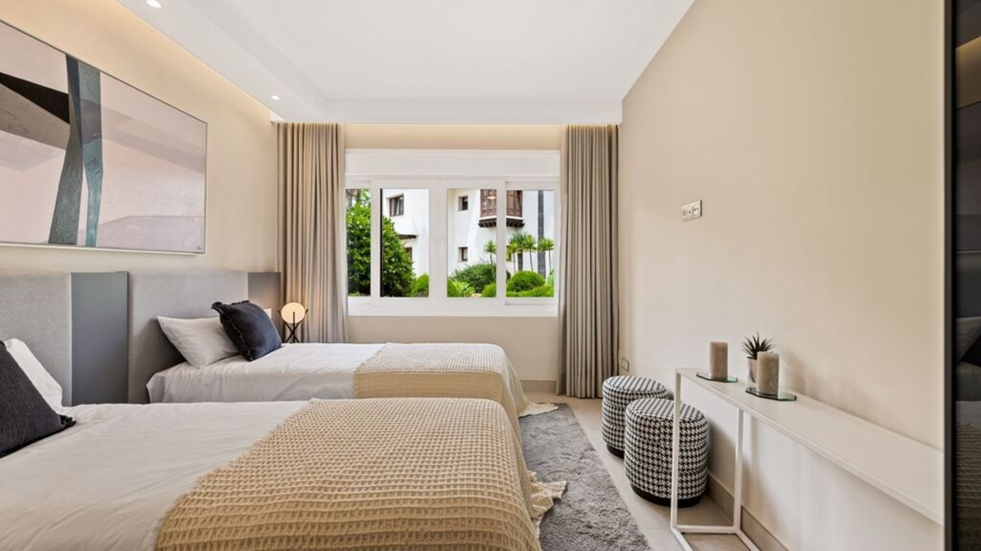 Velký apartmán s přímým vstupem na pláž - PRODÁNO
