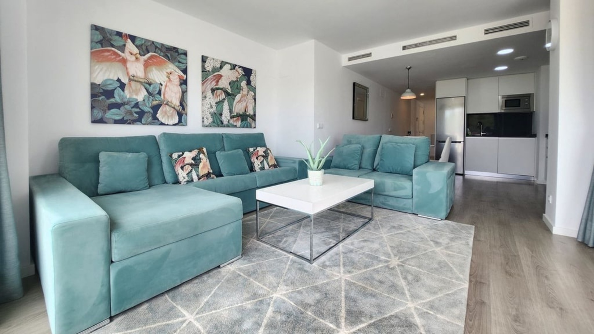 Rohový mezonetový podkrovní apartmán PRODÁNO