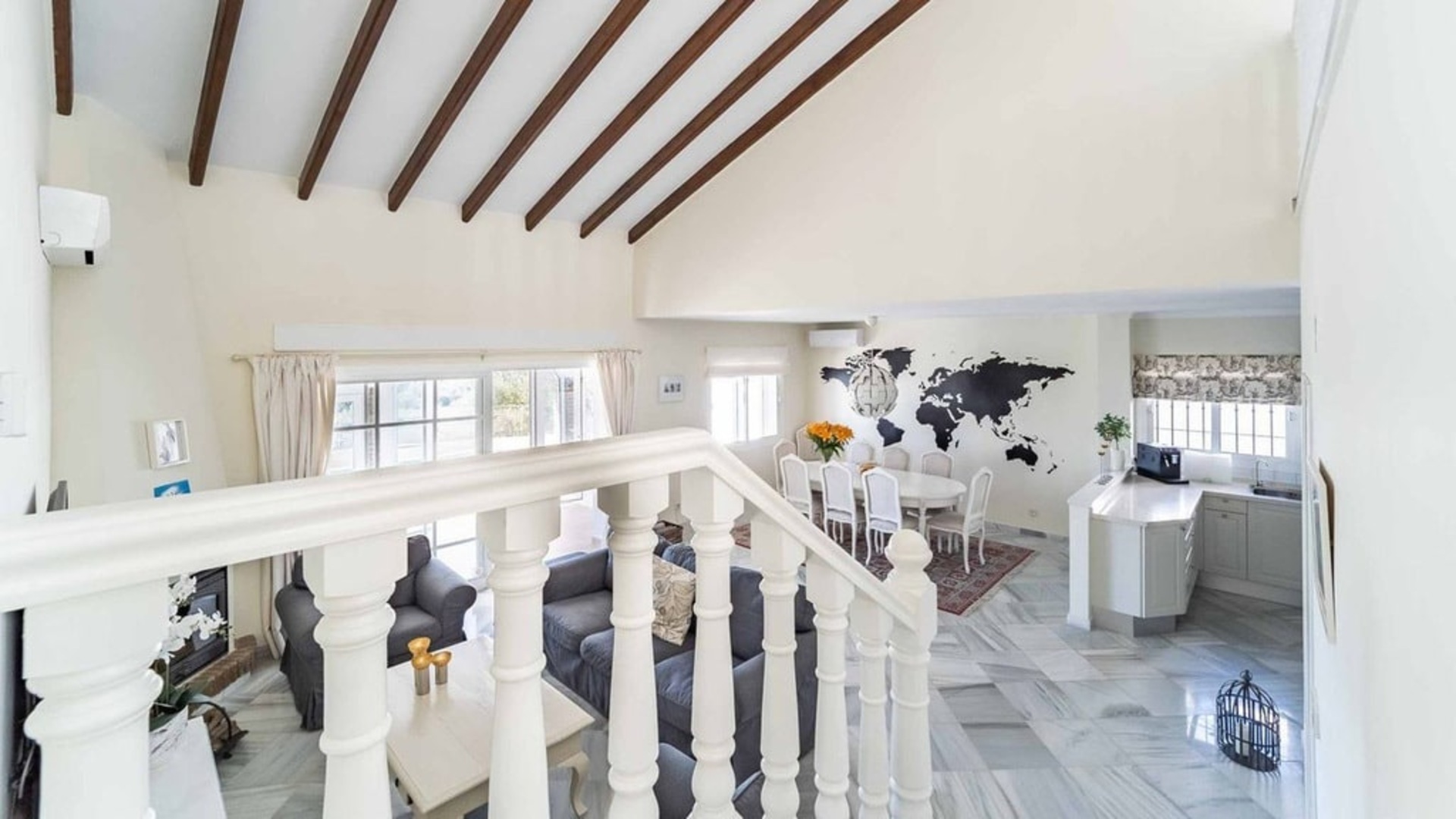 Samostatně stojící luxusní villa  PRODÁNO