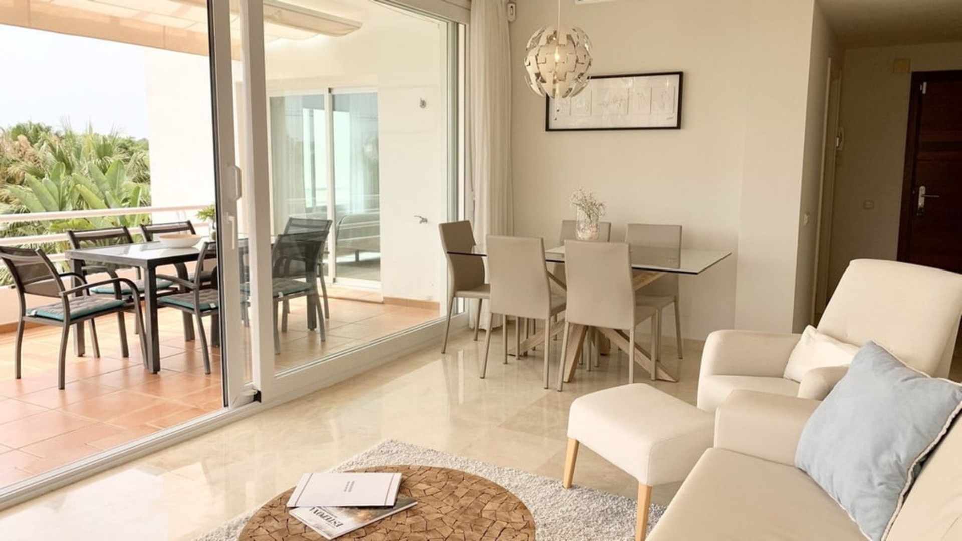 Slunný apartmán v umělé Laguně Alcazaba, Casares
