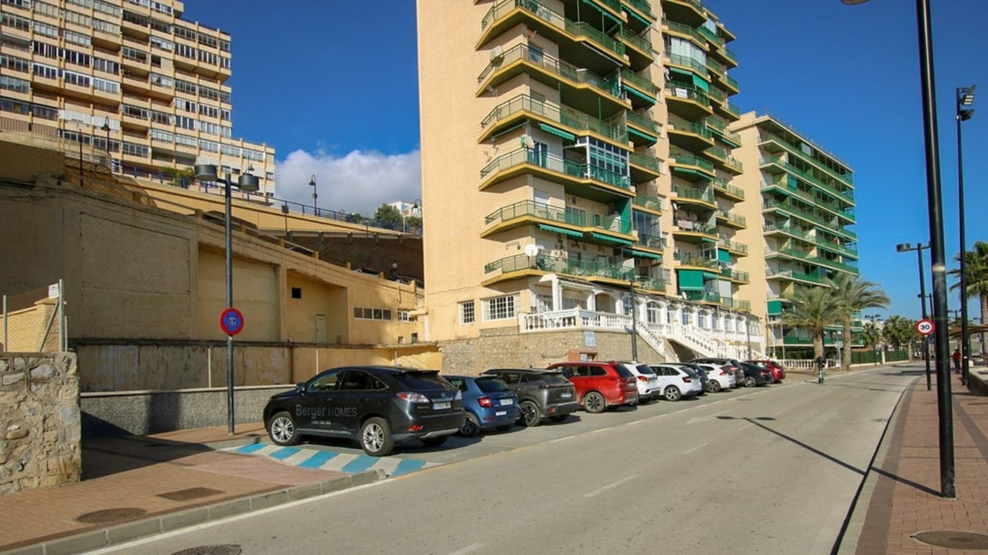 Apartmán s luxusními výhledy na pláž ve Fuengirola - PRODÁNO