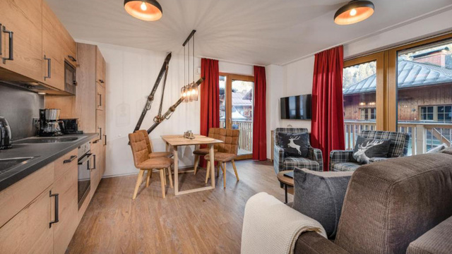 Krásný apartmán se 2 ložnicemi, luxusní saunou a balkónem