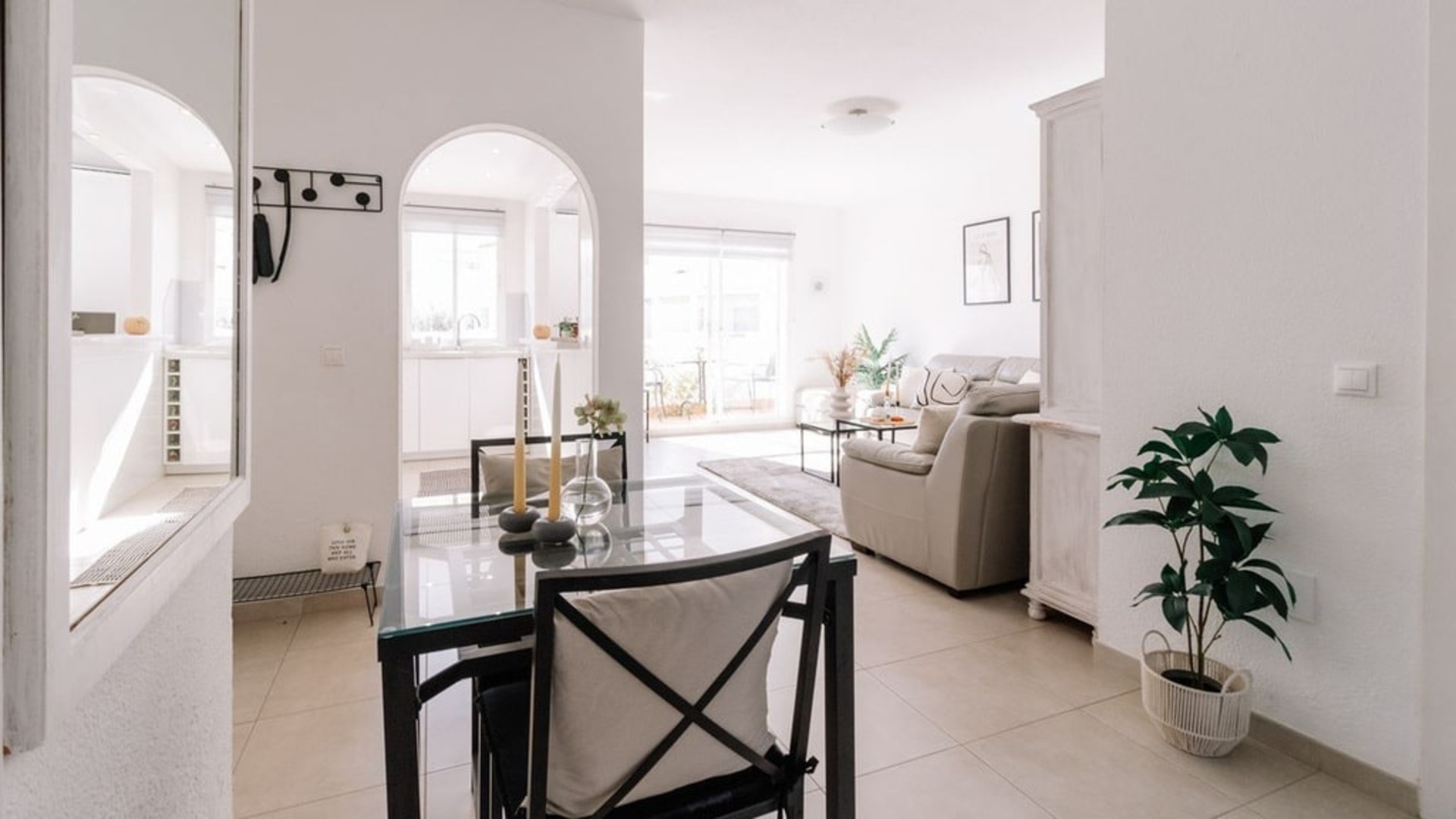Slunný apartmán v resortu ve Fuengirole PRODÁNO