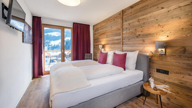 Krásný apartmán se 2 ložnicemi, luxusní saunou a balkónem