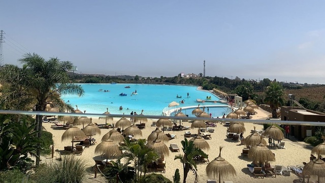Slunný apartmán v umělé Laguně Alcazaba, Casares