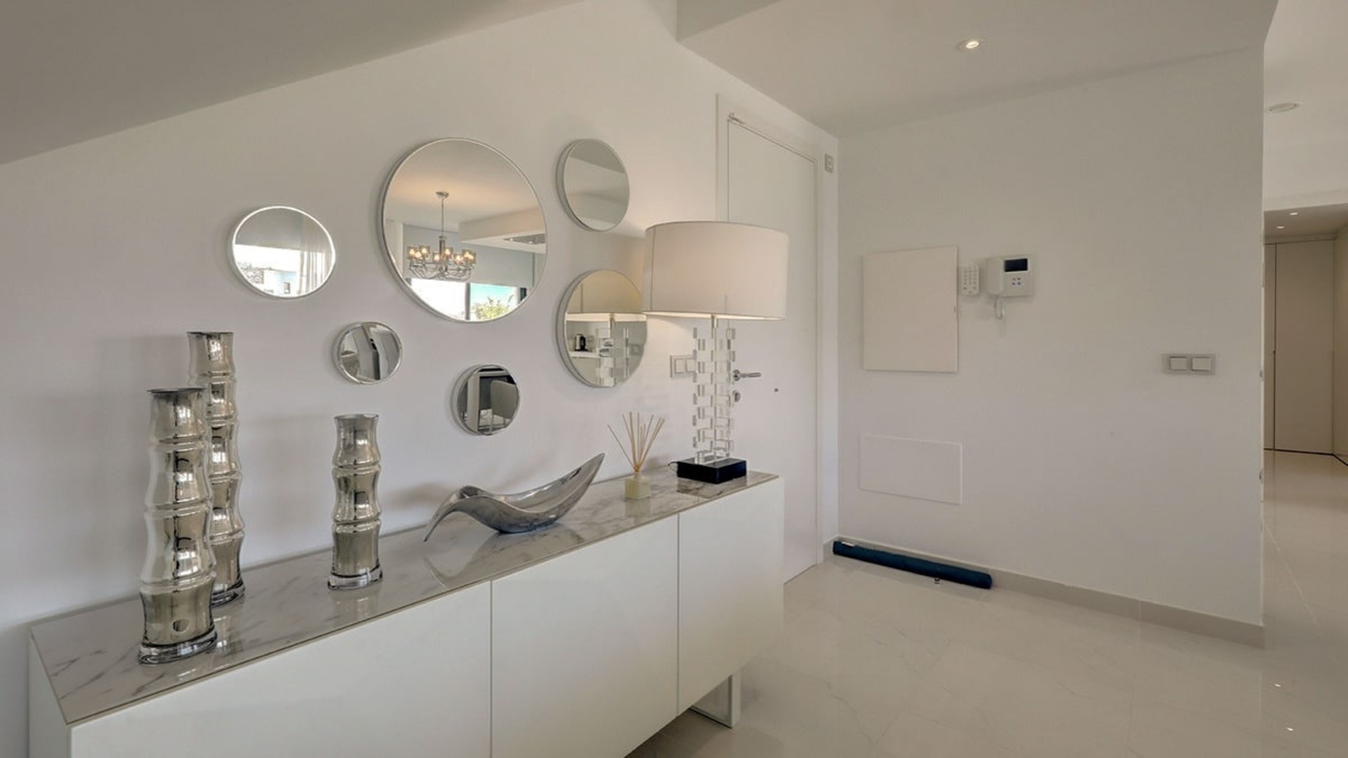 Velký prosvětlený mezonetový apartmán - PRODÁNO