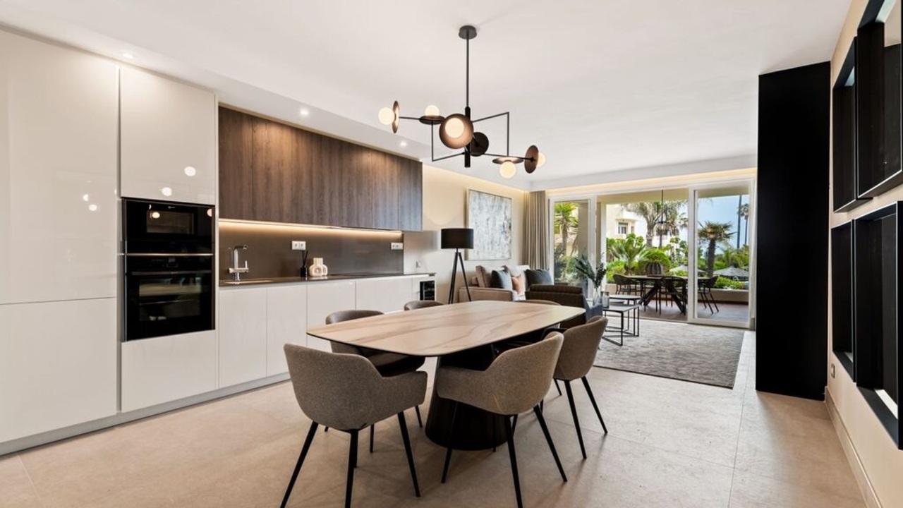 Velký apartmán s přímým vstupem na pláž - PRODÁNO